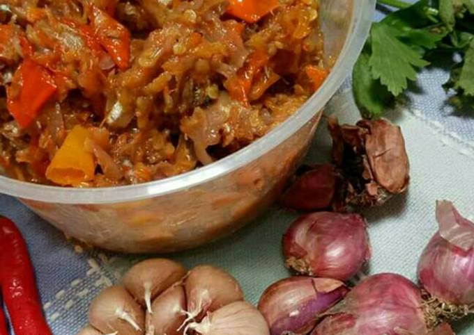 Sambal bawang mix teri ala bu rudi surabaya