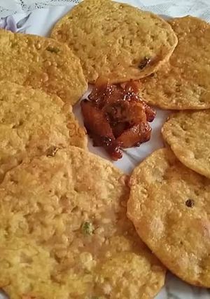 A picture of Moong daal mix poori.