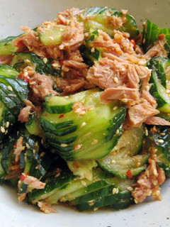 A picture of Cucumber & Tuna Salad.