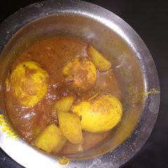 A picture of Egg curry.