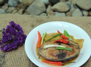 Hình của món Cá Bò Ngừ Kho Thơm.