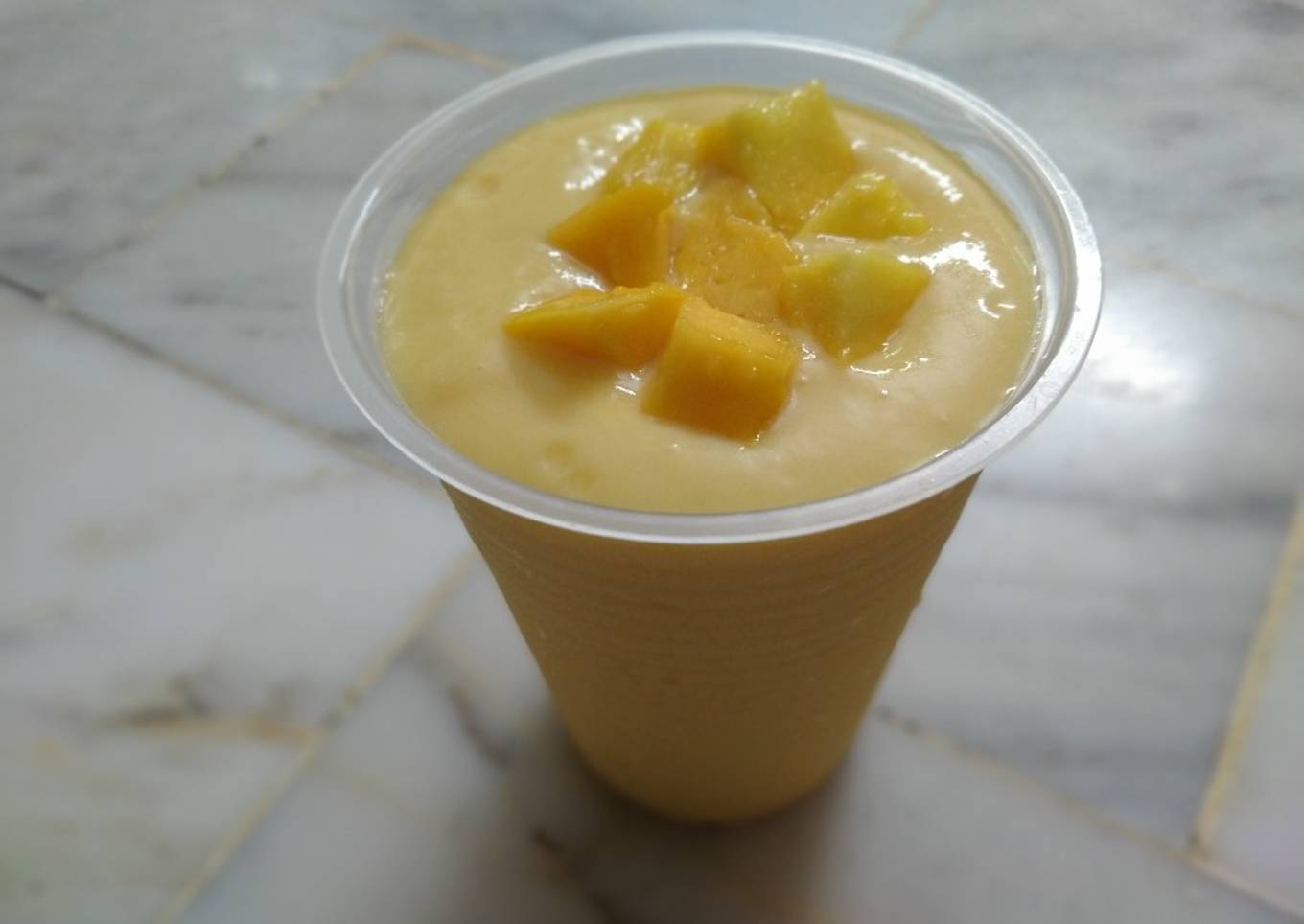 Creamy Mango Milkshake