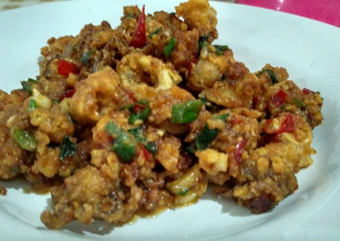 Crispy squid with salted egg