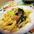 Nui xào bò