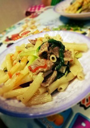 Hình của món Nui xào bò.