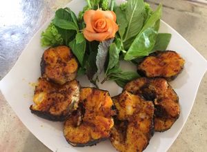 Hình của món Cá lăng nướng muối ớt.