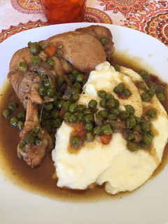 Una foto de Pollo Arvejado Rico y Jugoso