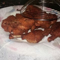 A picture of Crumb fried Kienyeji chicken.