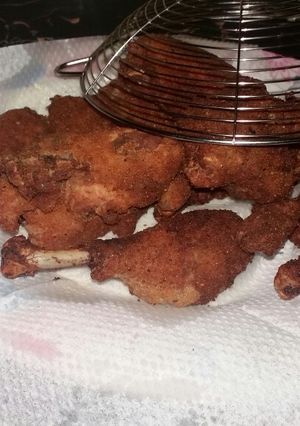 A picture of Crumb fried Kienyeji chicken.