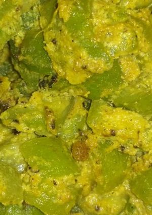 ঝিঙে আলু পোস্ত (jhinge aloo posto recipe in Bengali) রেসিপির প্রধান ছবি