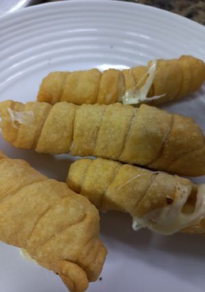 Una foto de Deditos de mozzarella