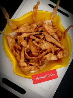 निमकी ट्विस्टर्स (Nimki twister recipe in Hindi) रेसिपी मुख्य फोटो