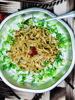 हक्का नूडल्स (Hakka noodles recipe in hindi) रेसिपी मुख्य फोटो