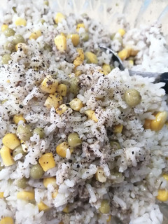 Una foto de Arroz con atún