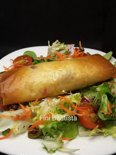 Una foto de Rollitos de solomillos de pollo con masa filo