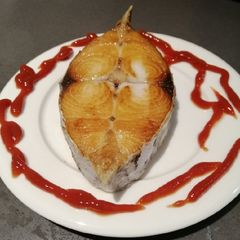 A picture of Fried Yellowfin Tuna.