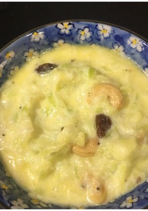A picture of Bottle gourd kheer.