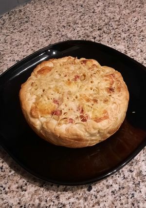 Une photo de Gratin de pate dans son nid de pâte feuilletée