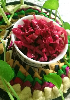 عکسی از دستور ترشی کلم بنفش