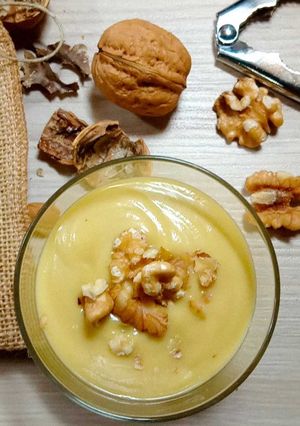Una foto de Crema de romanescu y nueces