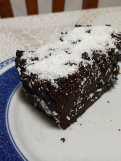 Una foto de Tarta "de Navidad" de almendra y algarroba, sin gluten y vegana🎄