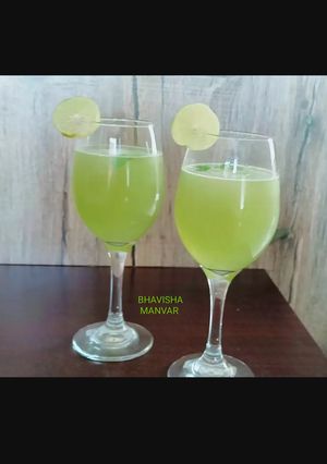 A picture of Gondhoraj lemon sharbat.