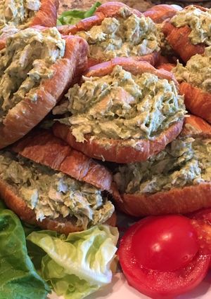 A picture of Easy Avocado Chicken Salad.