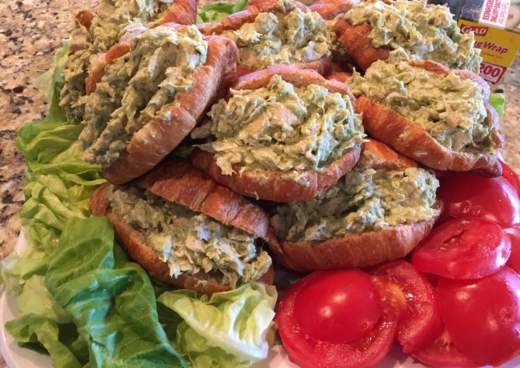 How to Prepare Homemade Easy Avocado Chicken Salad