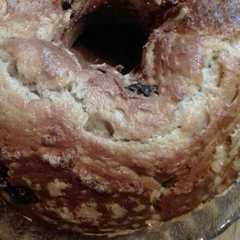 Una foto de Budín de bananas, pasas de uva y nueces