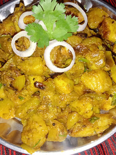 सूखे आलू की सब्जी(sukhe aloo ki sabzi recipe in hindi) रेसिपी मुख्य फोटो