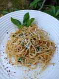 Simple Spaghetti Aglio