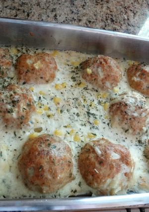 Tejszínes húsgombócok recept fotója
