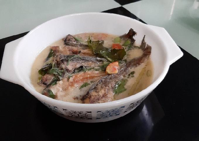 Resep: Lele Goreng Kuah Santan Wajib Dicoba