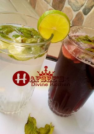 A picture of Mojito's.