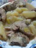 Guiso de caballa con patatas y alcachofas