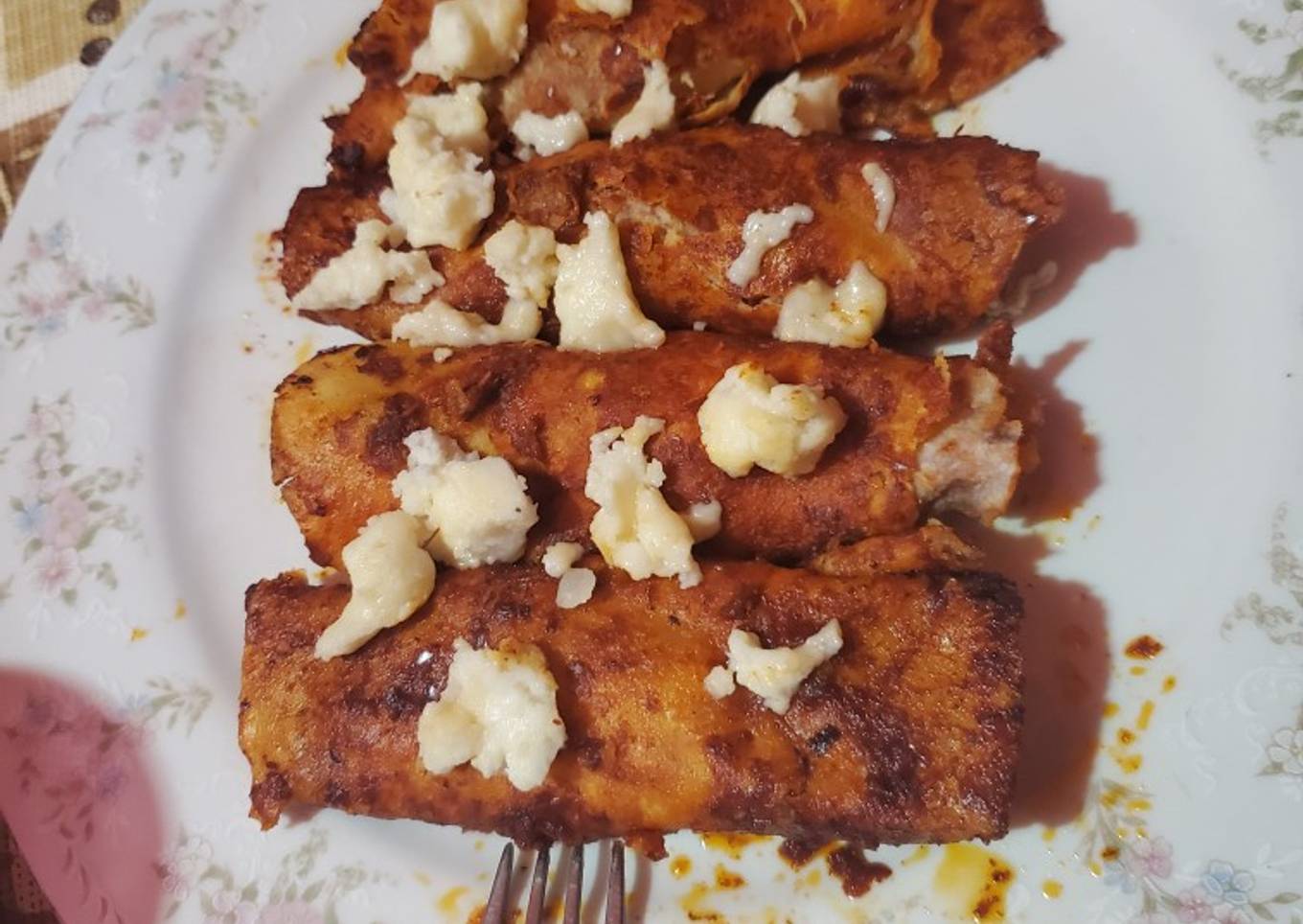 Enchiladas rojas de pollo🍗