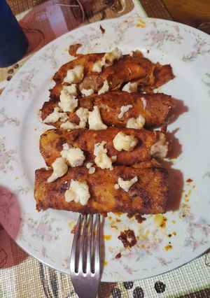 A picture of Chicken Red Enchiladas.