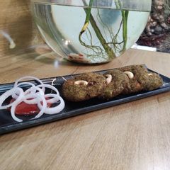 A picture of Hara bhara kebab.