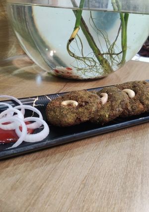 A picture of Hara bhara kebab.
