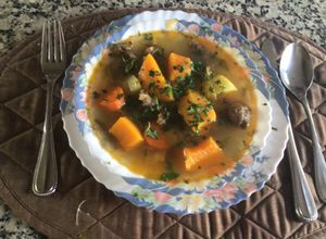 Una foto de Sopa de lagarto (osso buco)