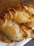 Empanadas de morcilla con queso feta y cebollino