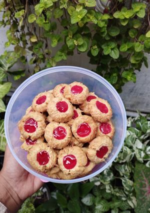 Foto resep Thumbprint Cookies