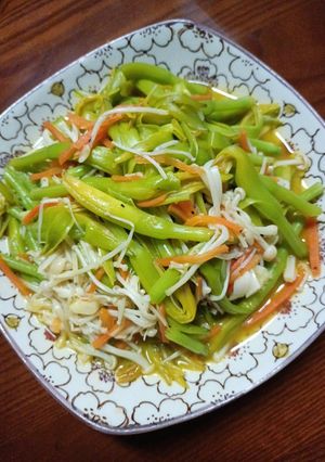 清炒雙金針 的食譜成品照片