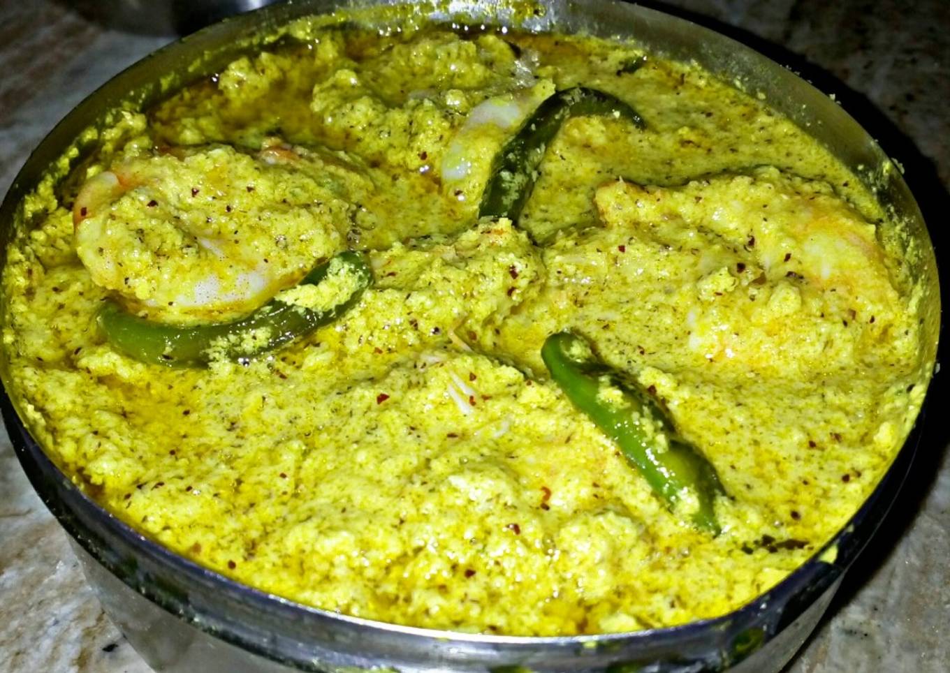 Prawn steamed in coconut and mustard sauce