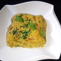 Jalop rice with spinach A picture of Jalop rice with spinach.