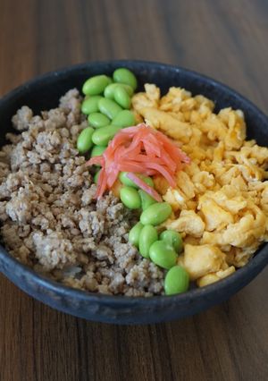 A picture of Three-Color Soboro Don (Minced Chicken Rice Bowl) Recipe.