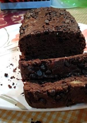 A picture of Banana chocolate bread.