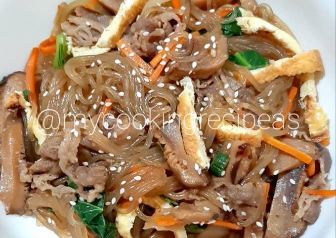 Japchae (bihun Korea)