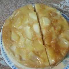 A picture of Torta invertida de manzana en microondas (en solo 10 minutos).