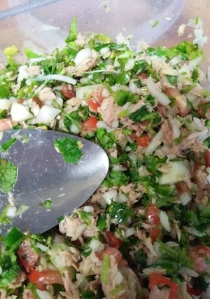Una foto de Ceviche de atún sencillo
